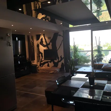 Fine Designed Flat 302 Ларнака